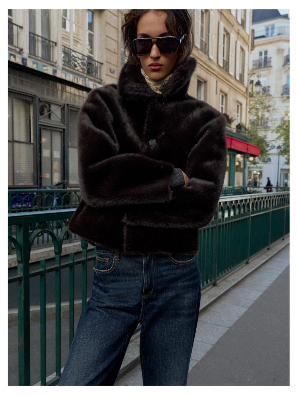 REVERSIBLE DOUBLE-FACED FAUX
LEATHER JACKET